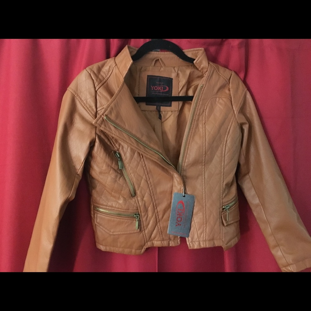 Gorgeous jacket. Size M. Never worn!